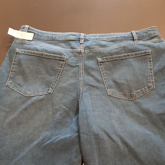 NOBO High Rise Mom Jean - Picture 5 of 11